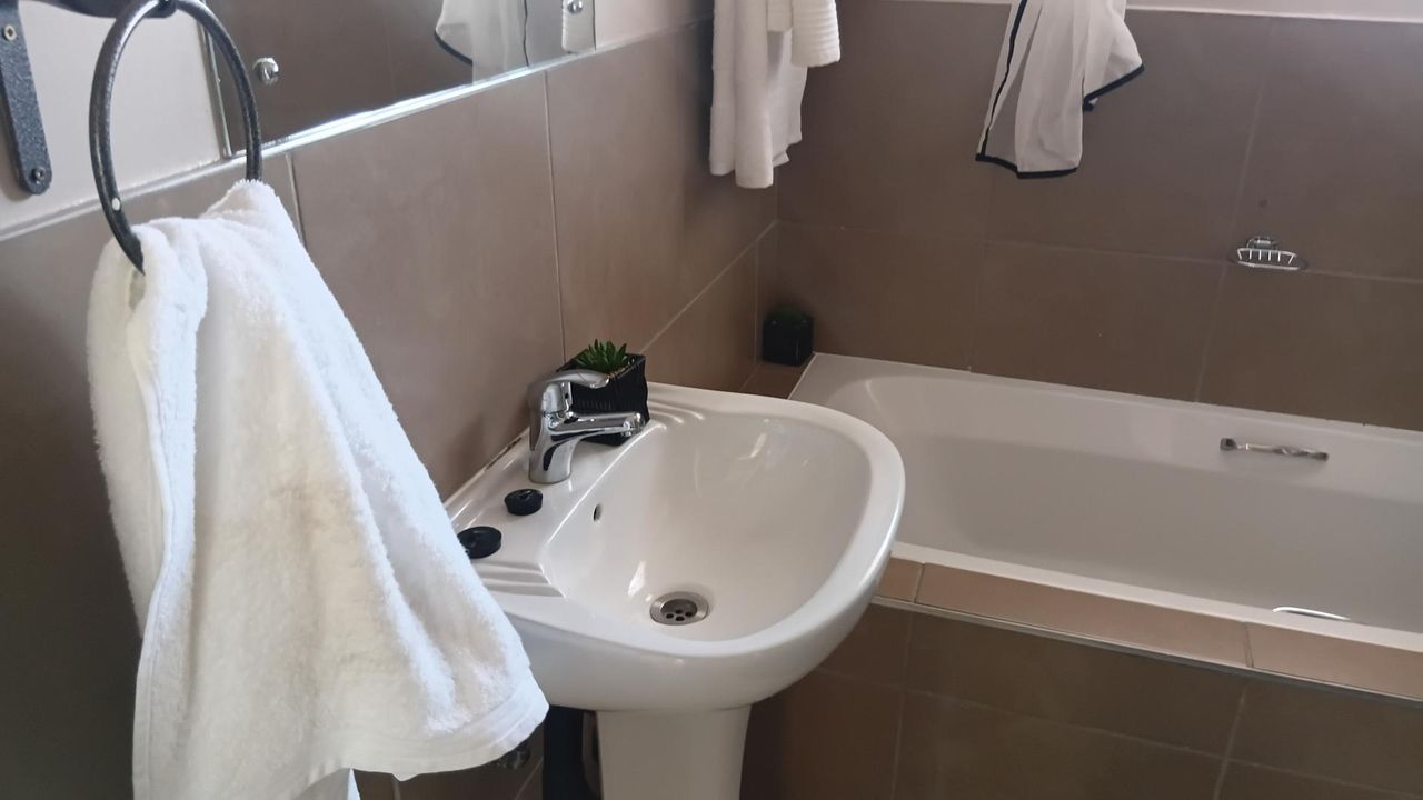 Photo 19 of 22