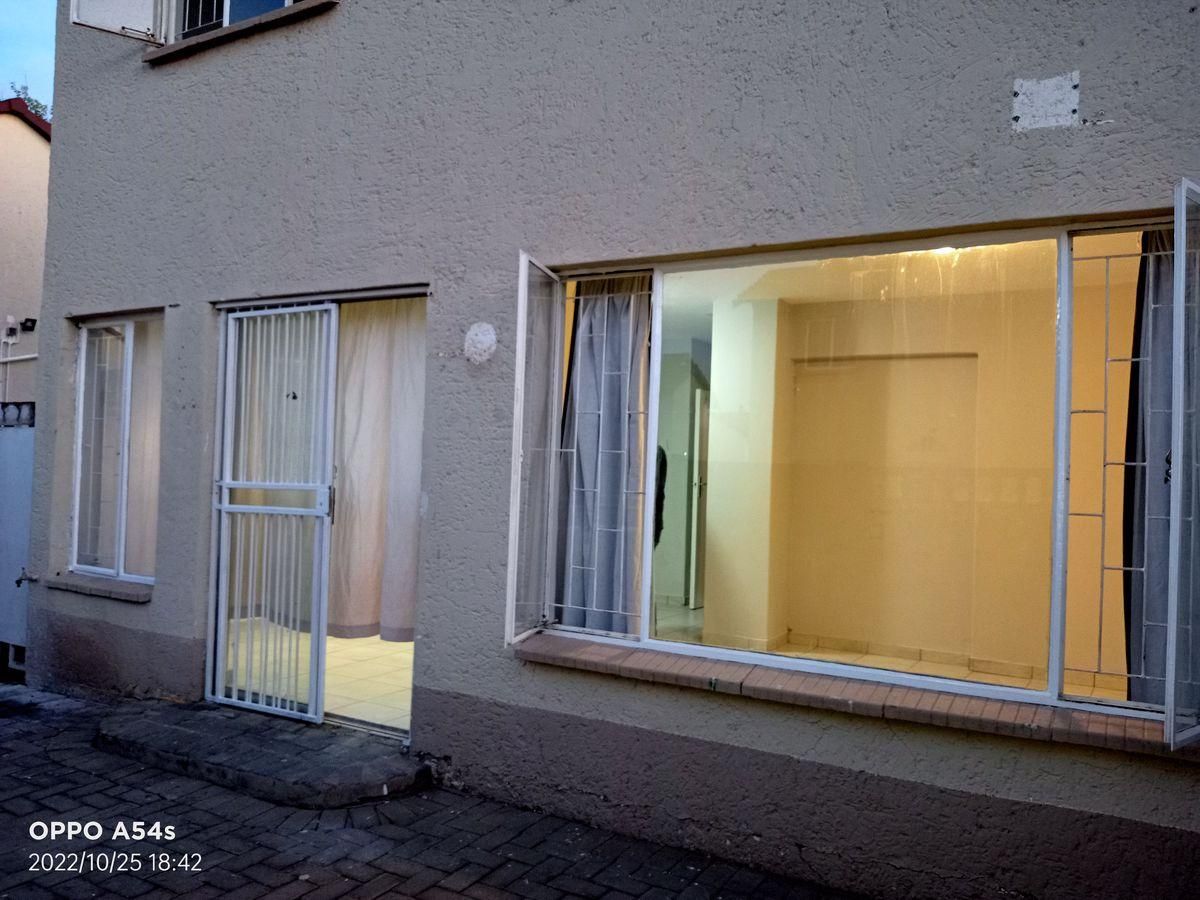 2 Bedroom duplex apartment to rent in Gardeniapark, Bloemfontein