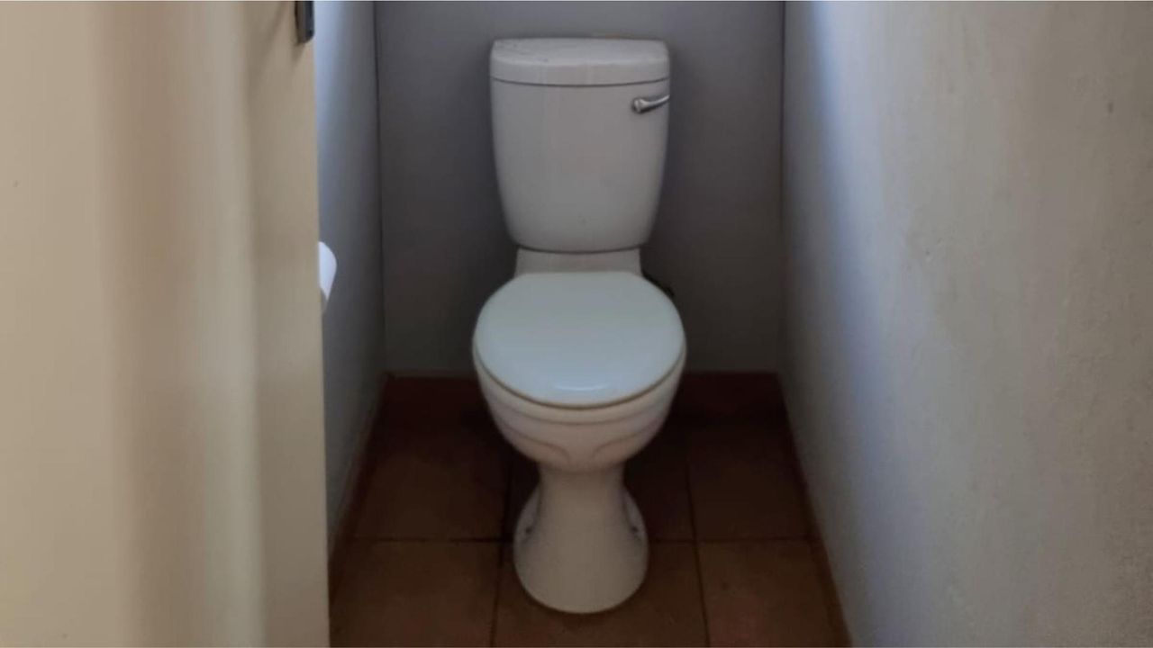 Photo 17 of 23