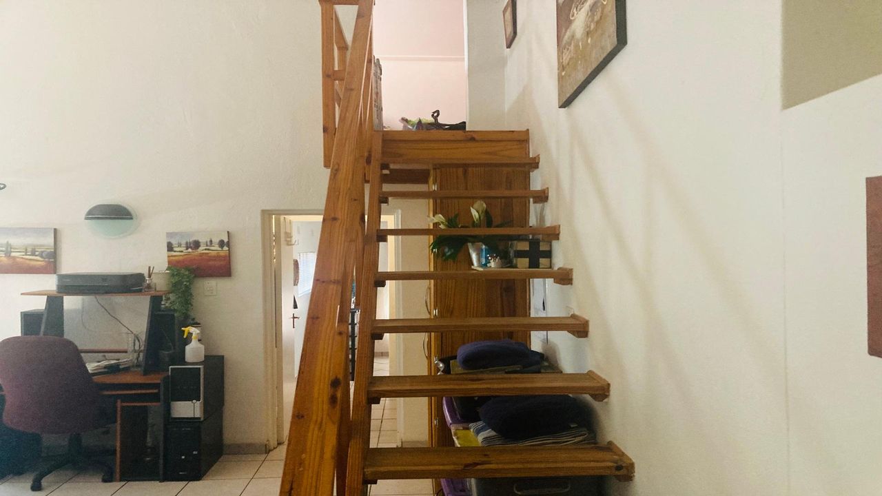 Photo 21 of 51