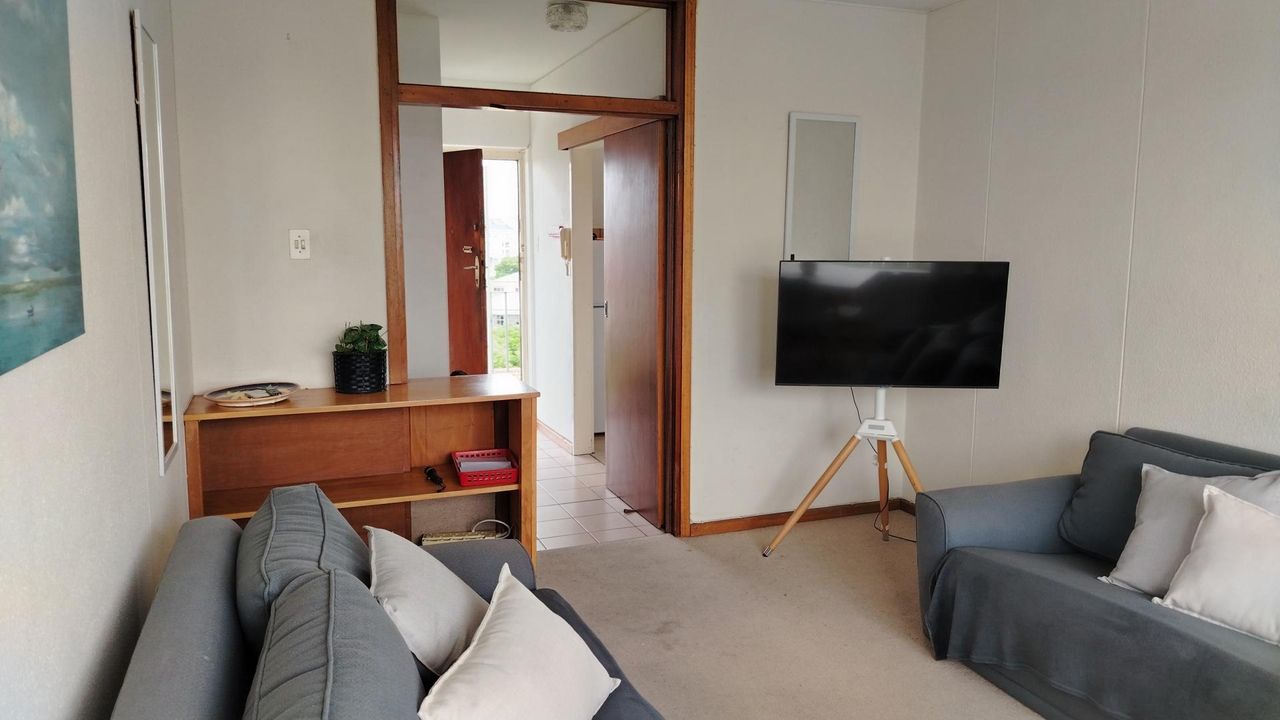 Photo 2 of 10