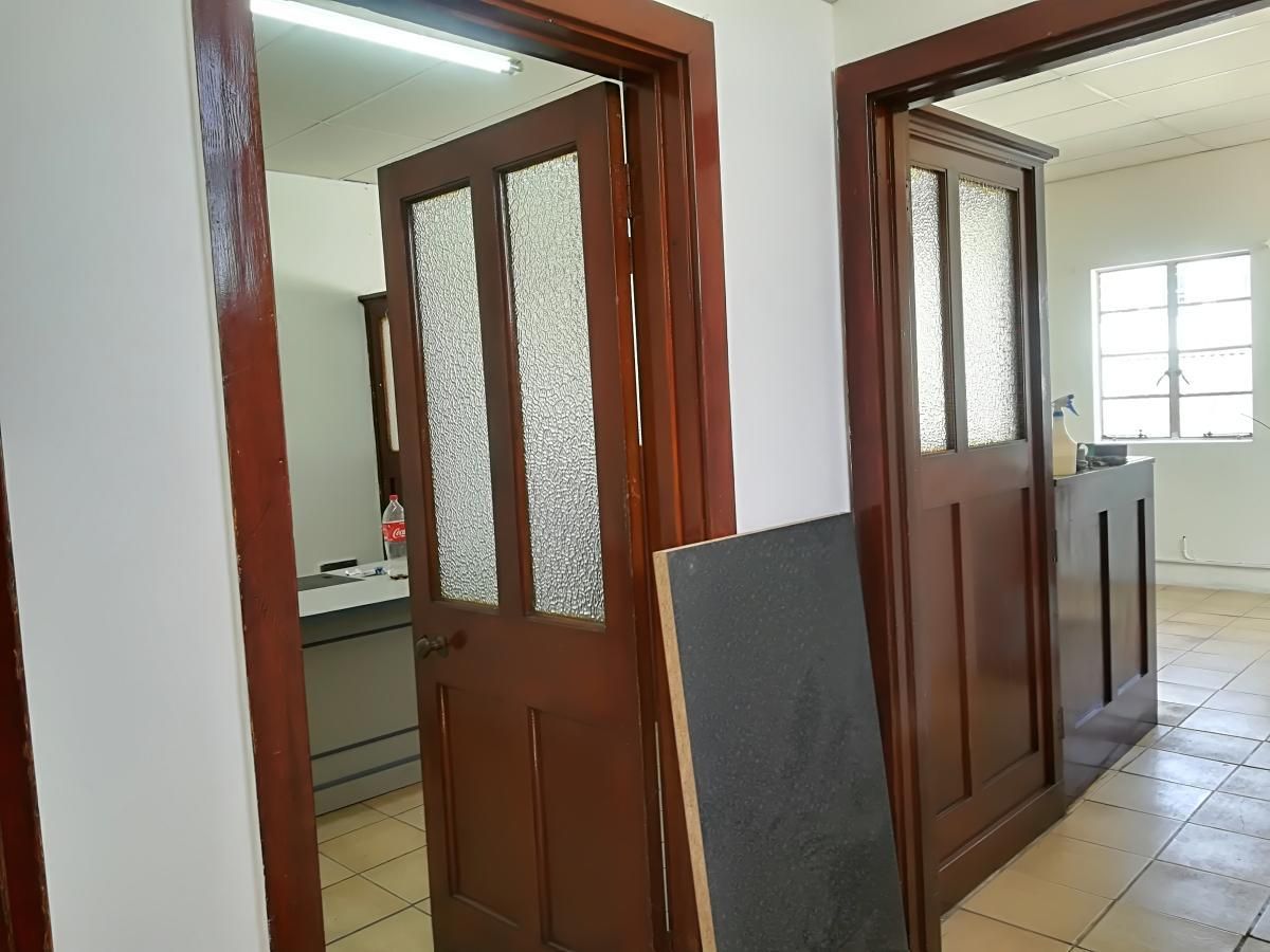 Photo 6 of 7
