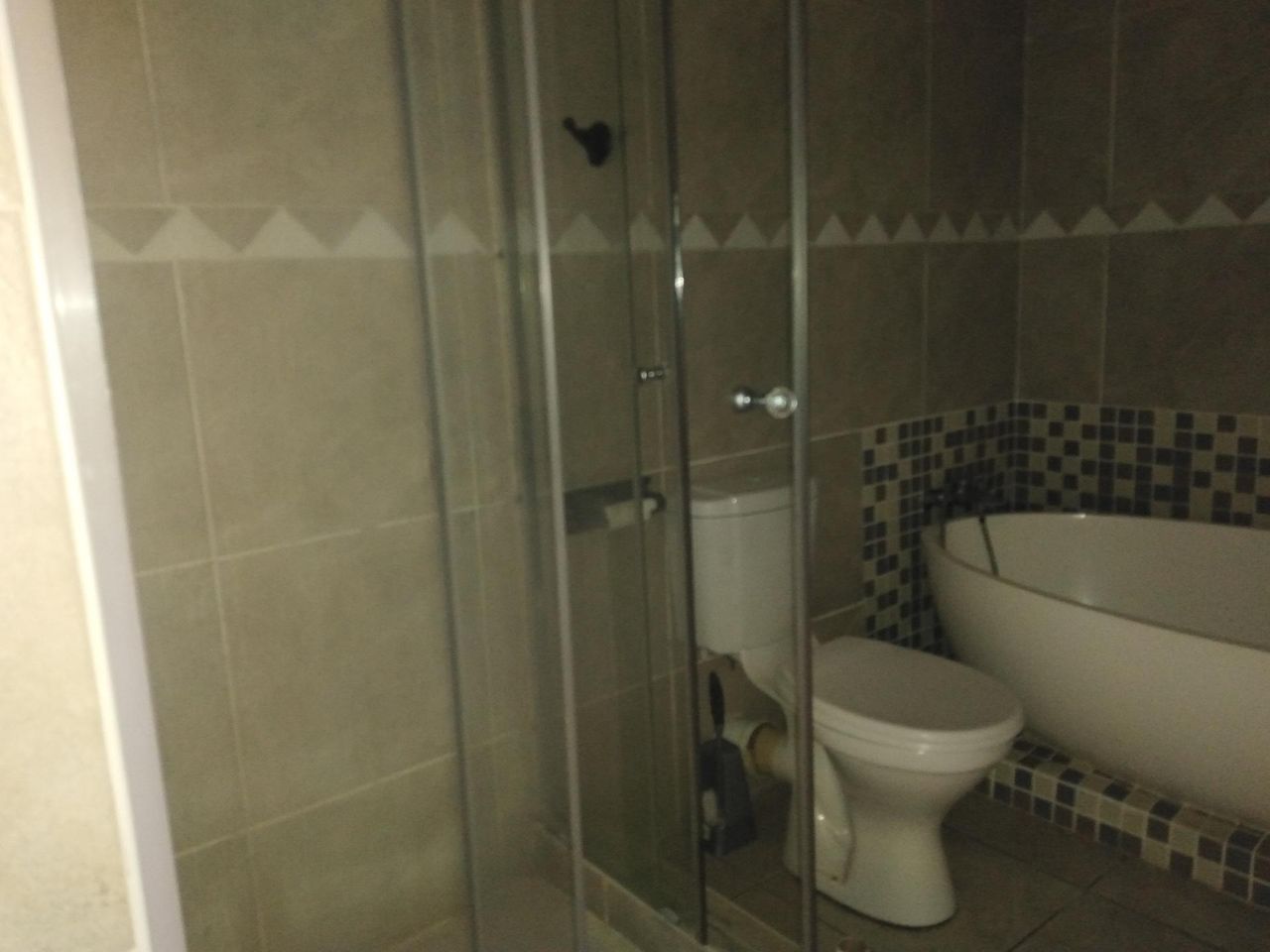 Photo 11 of 23