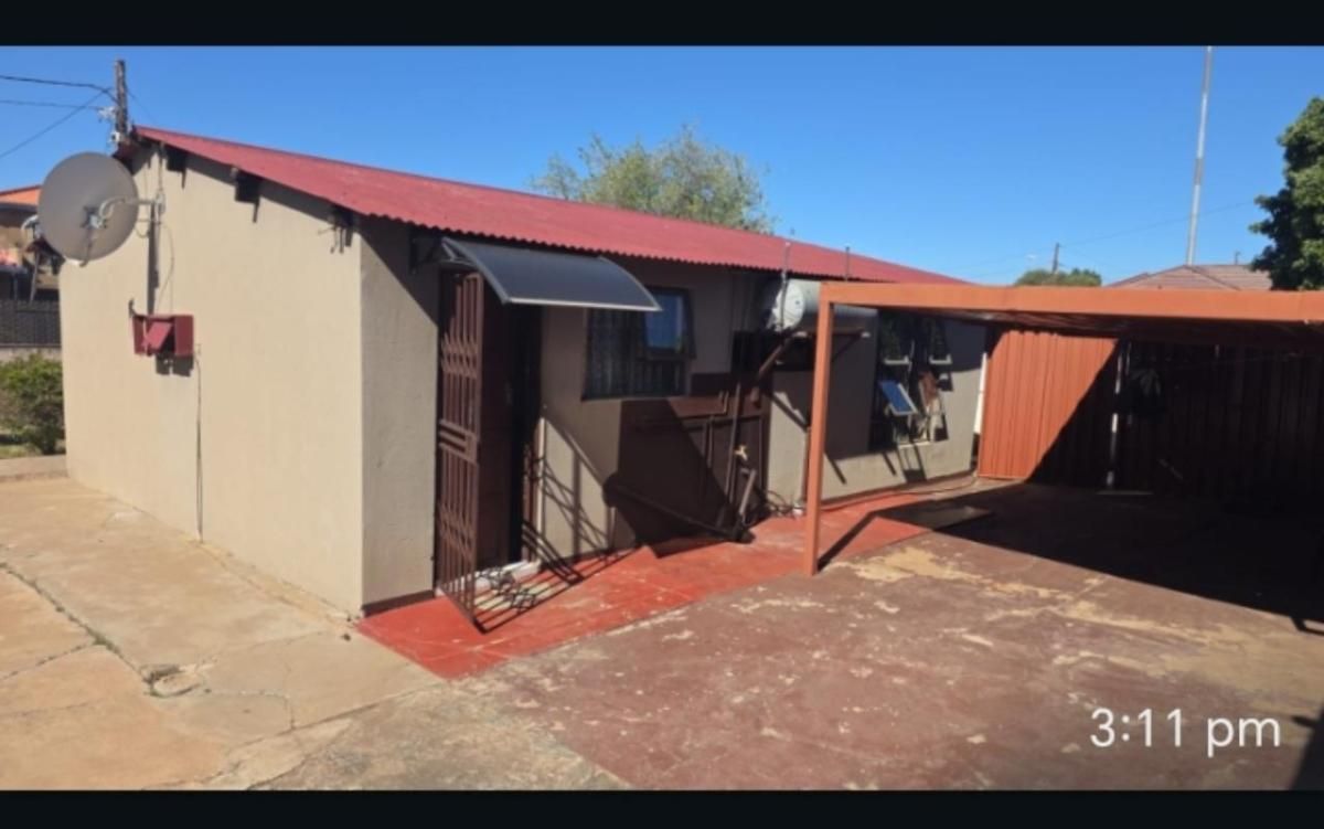 Photo 10 of 19