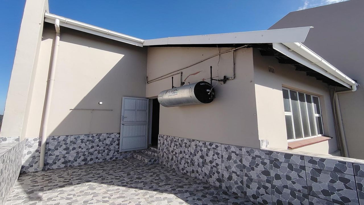 Photo of 3 Bedroom duplex apartment for sale in Fairbreeze, Tongaat