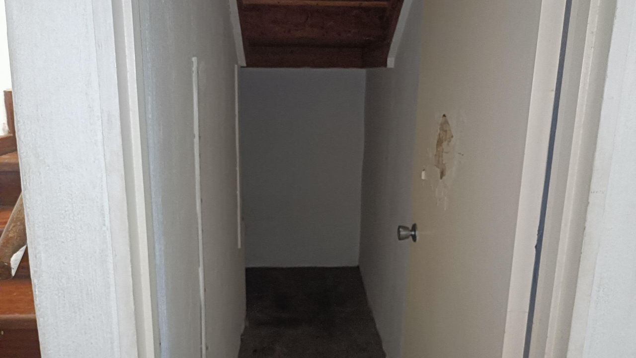 Photo 16 of 16