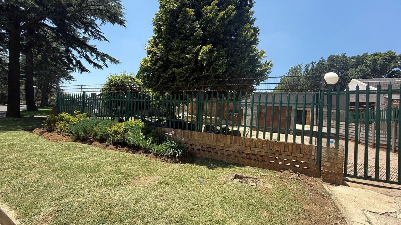 Photo 2 of 14