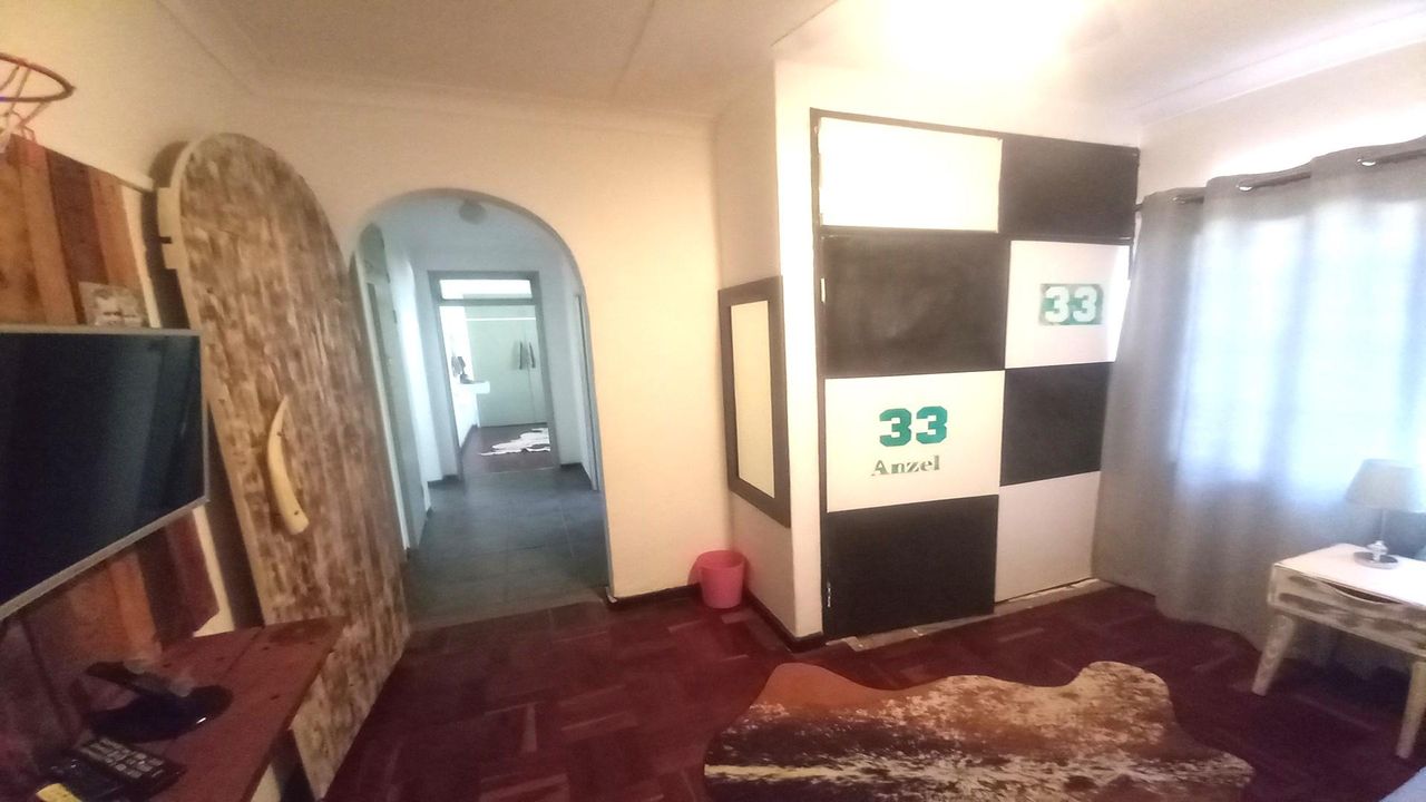 Photo 12 of 27