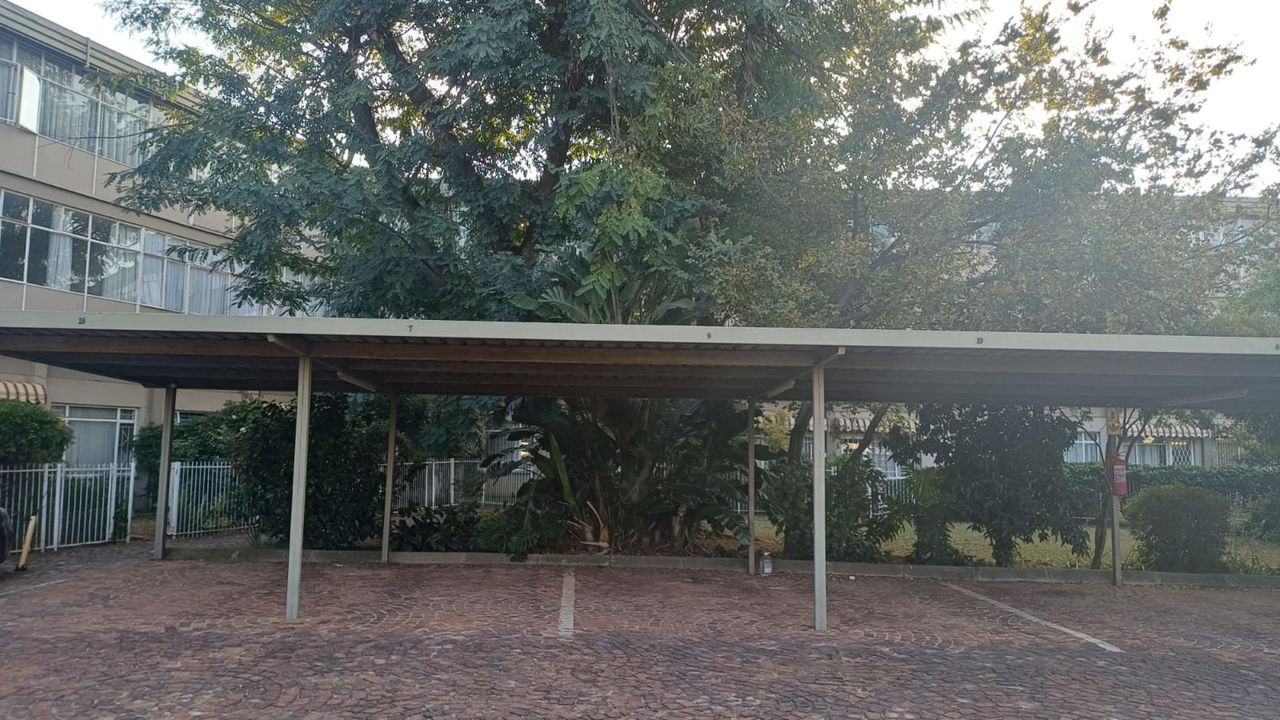 Photo 23 of 24