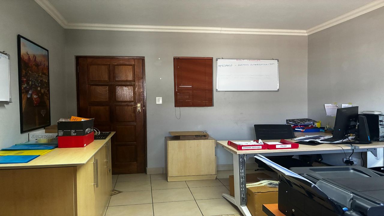 Photo 20 of 26