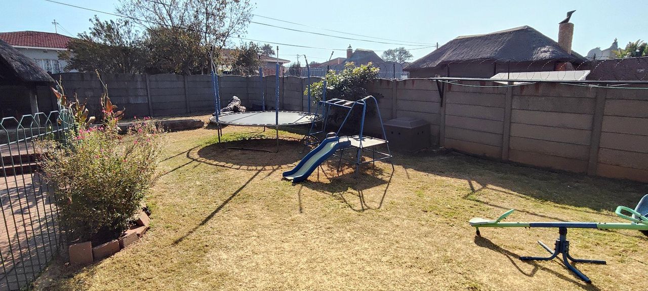Photo 27 of 27