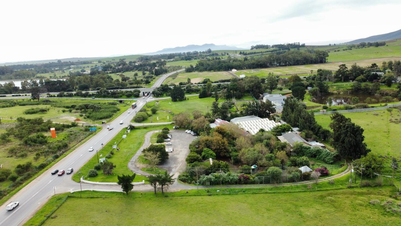 Photo 3 of 81