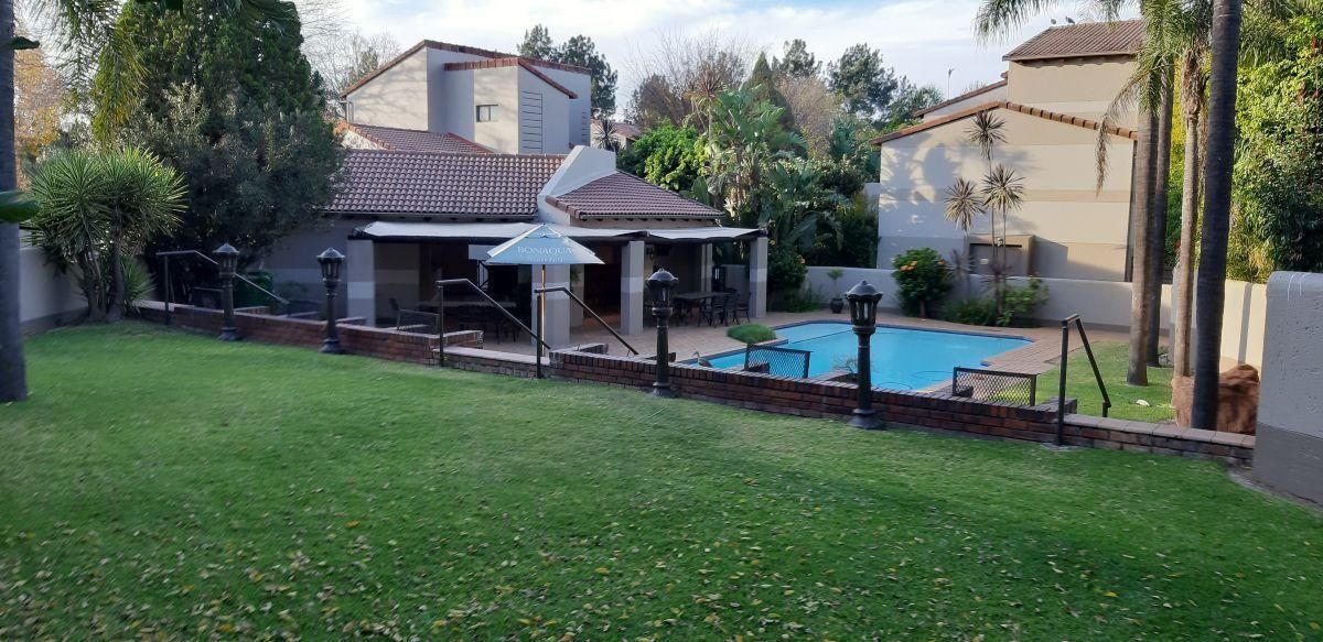 Photo 13 of 14
