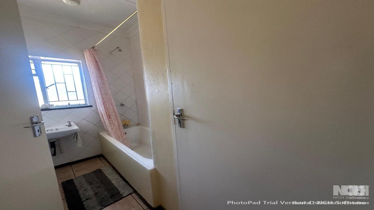 Photo of 3 Bedroom house for sale in Carletonville Central