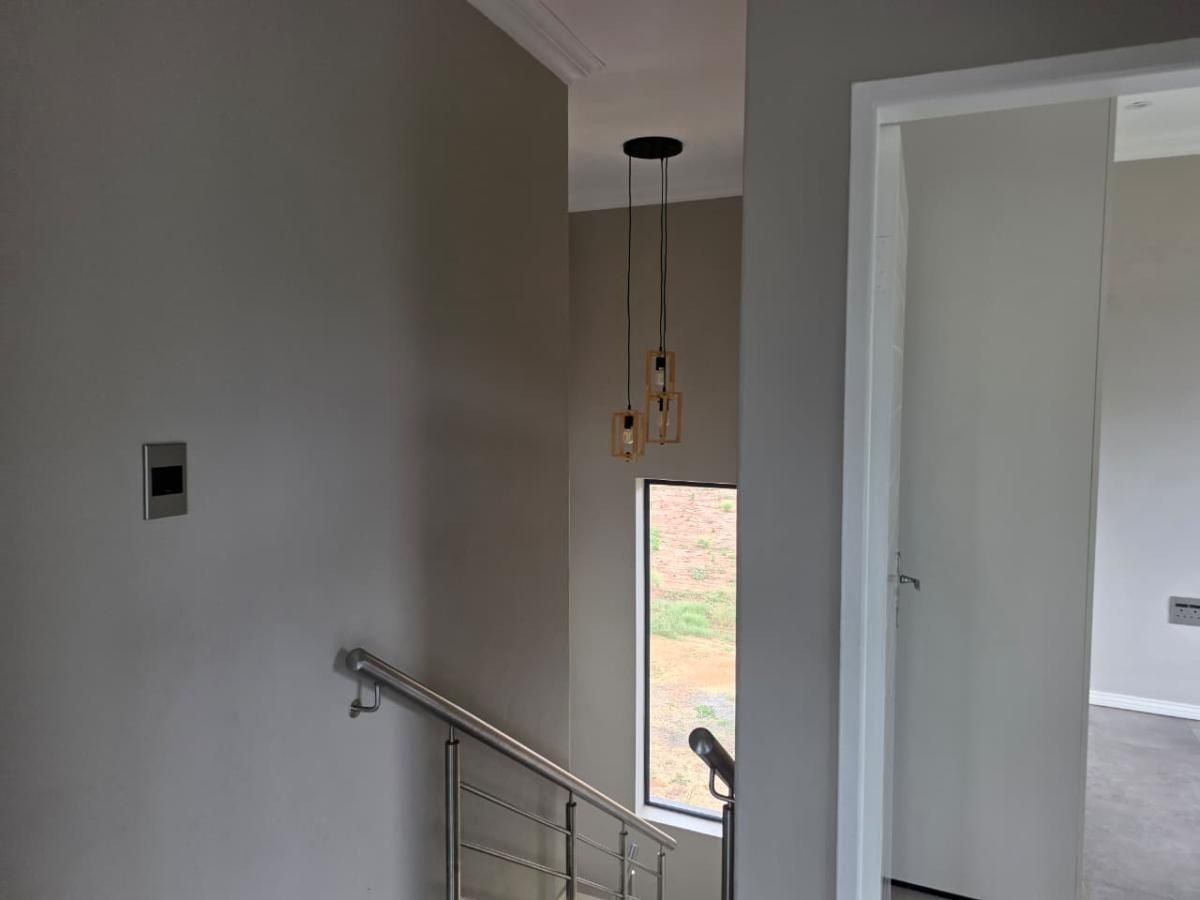 Photo 12 of 24