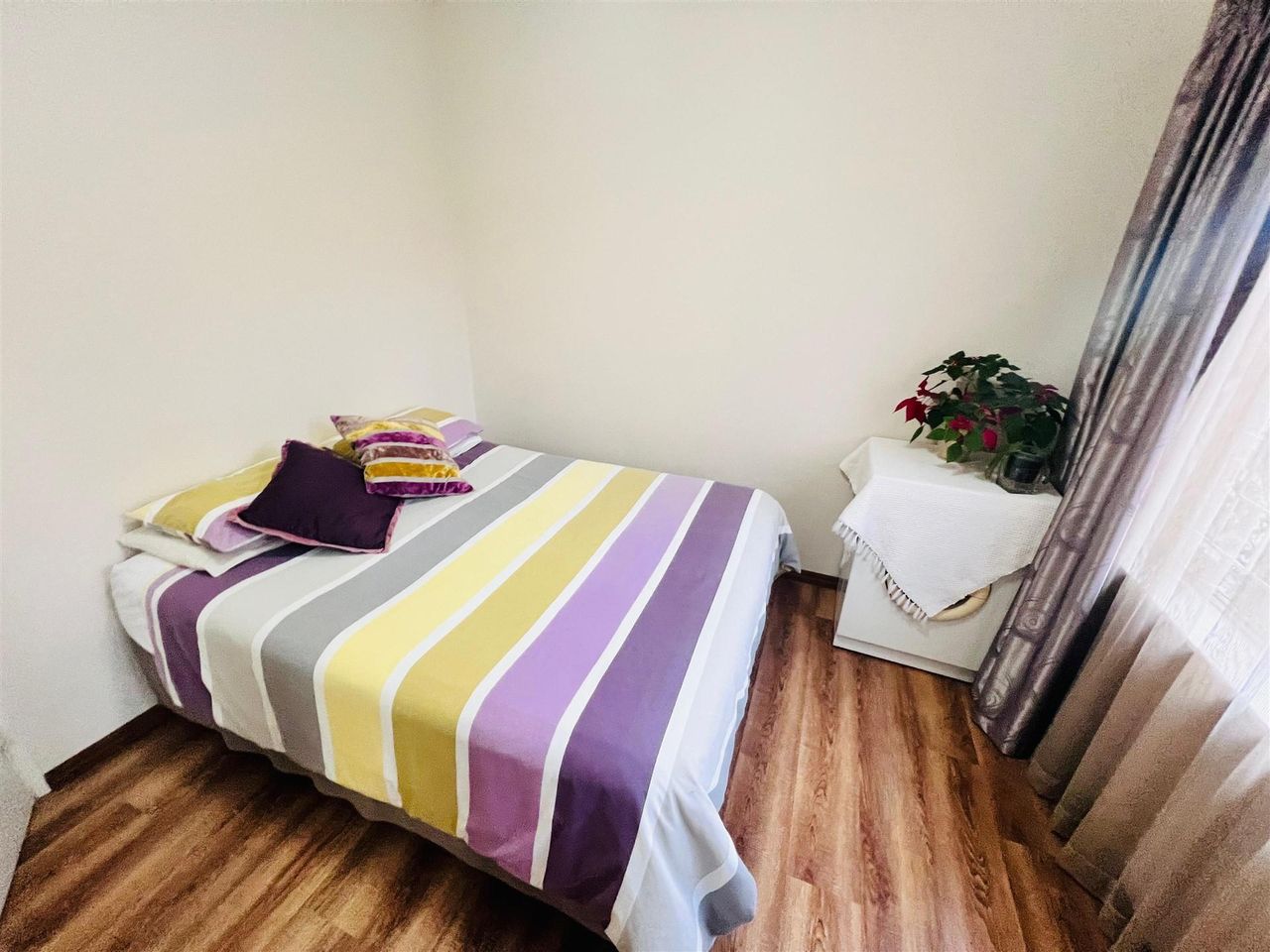 Photo 17 of 25