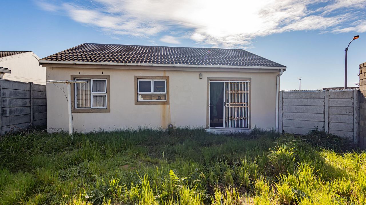 3 Bedroom house sold in Dennemere, Blue Downs