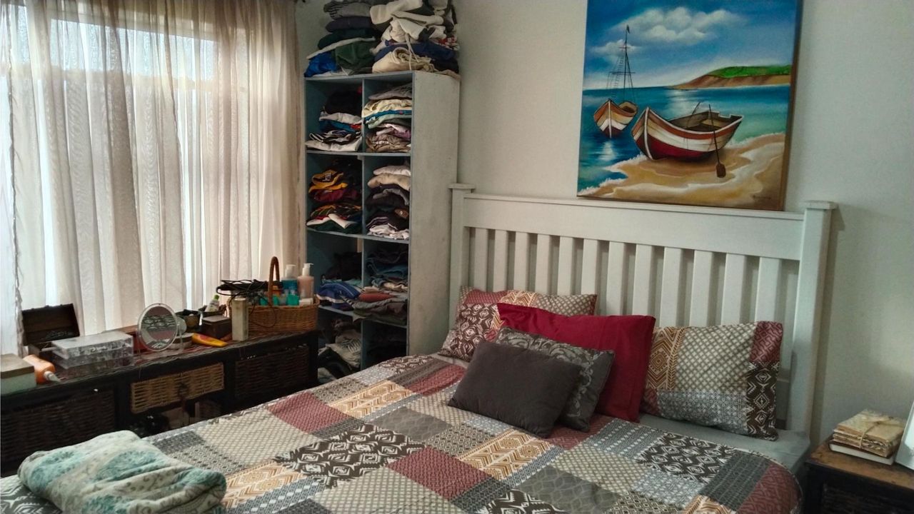 Photo 16 of 23