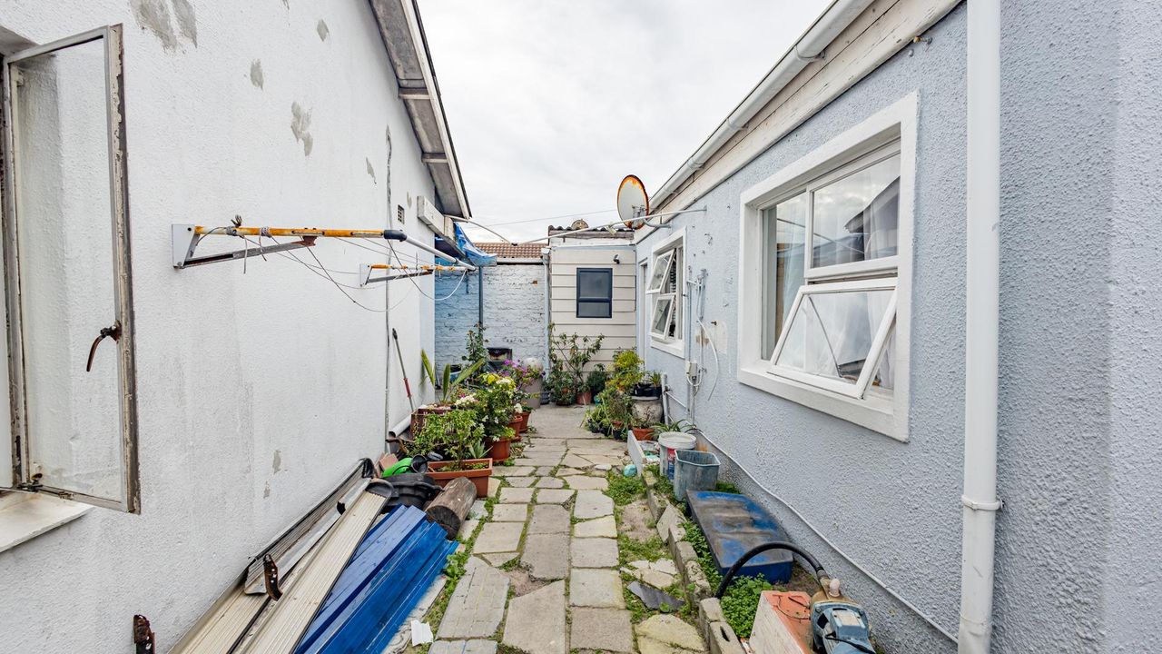 Photo 19 of 46