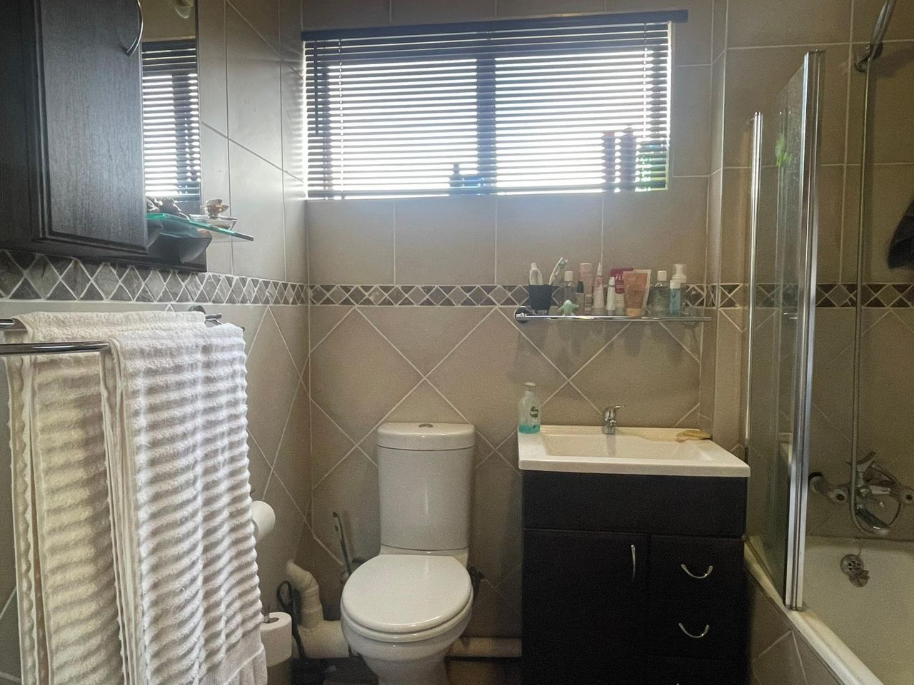 Photo 12 of 16