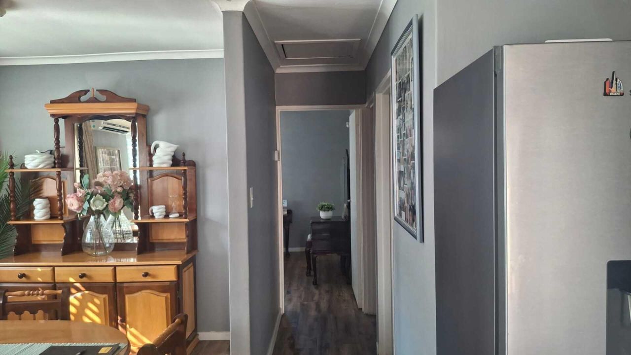 Photo 5 of 14