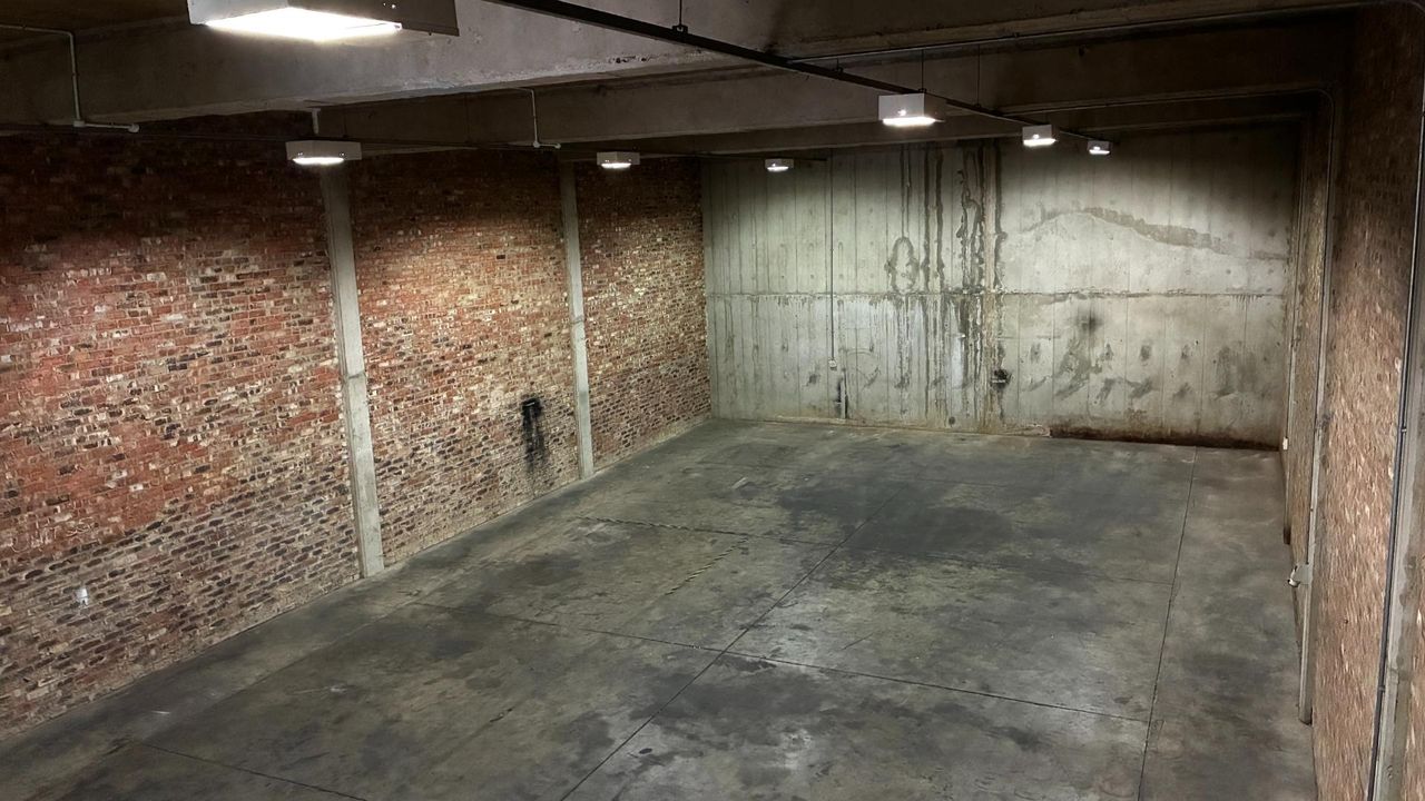Photo 6 of 17