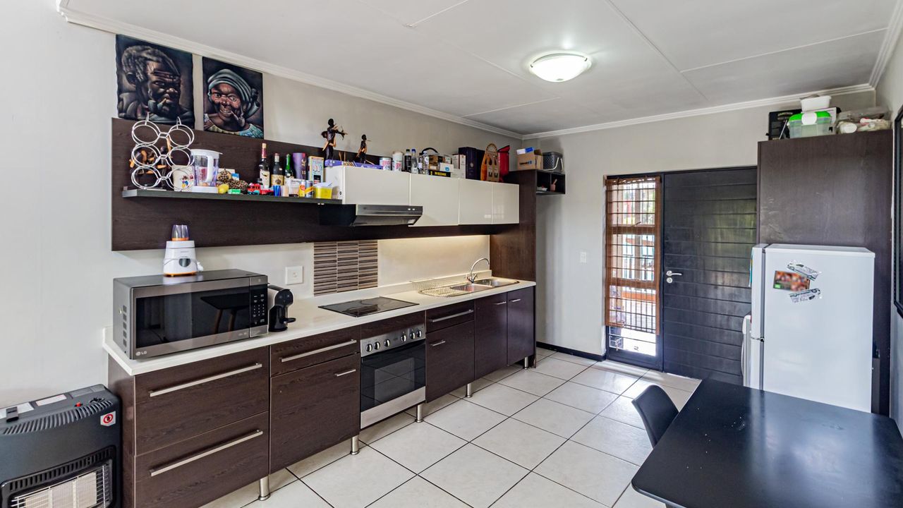Photo of 2 Bedroom apartment for sale in Douglasdale, Sandton