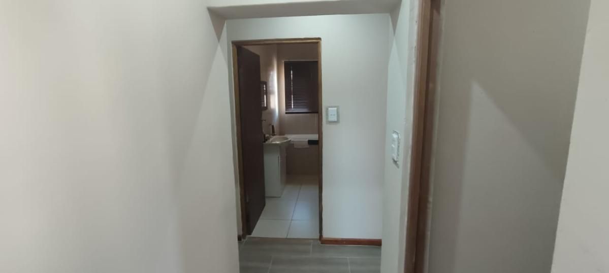 Photo 19 of 24