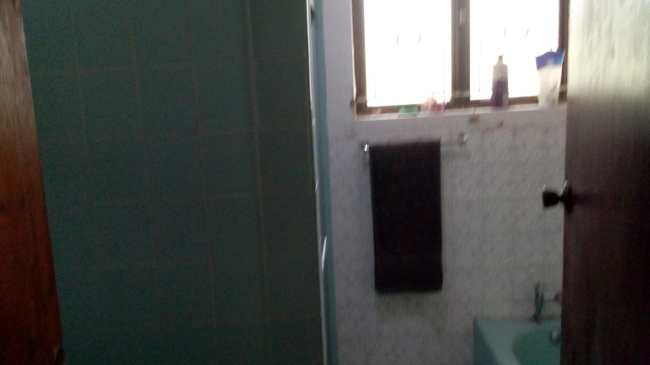 Photo 18 of 33