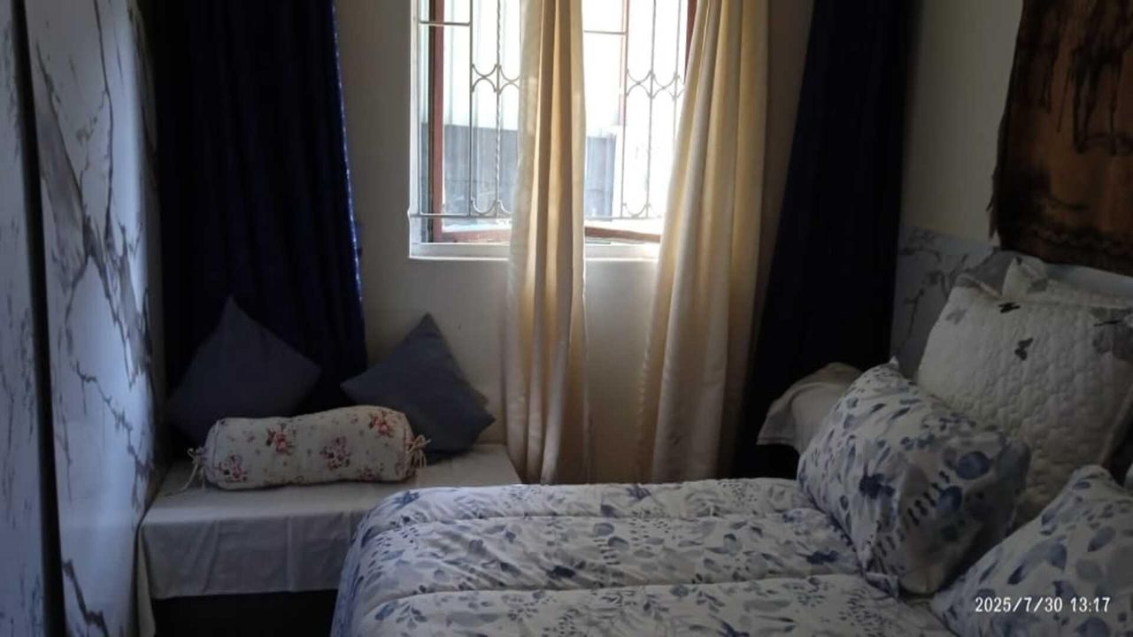 Photo 16 of 22