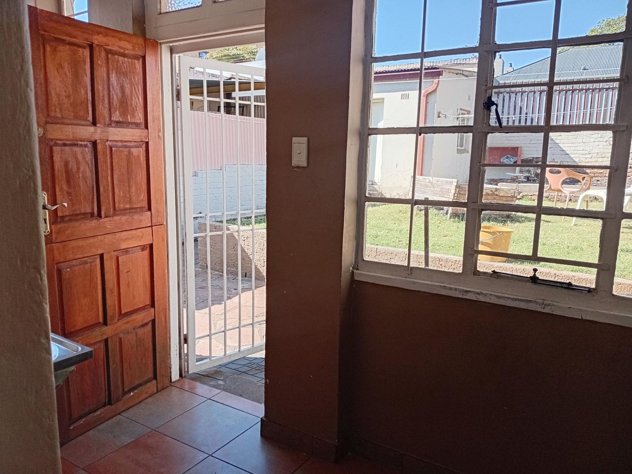 Photo 7 of 22
