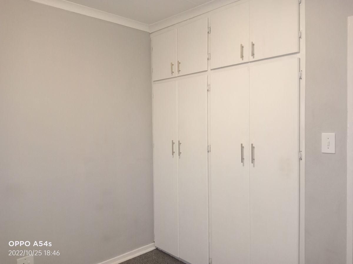 Photo of 2 Bedroom duplex apartment to rent in Gardeniapark, Bloemfontein