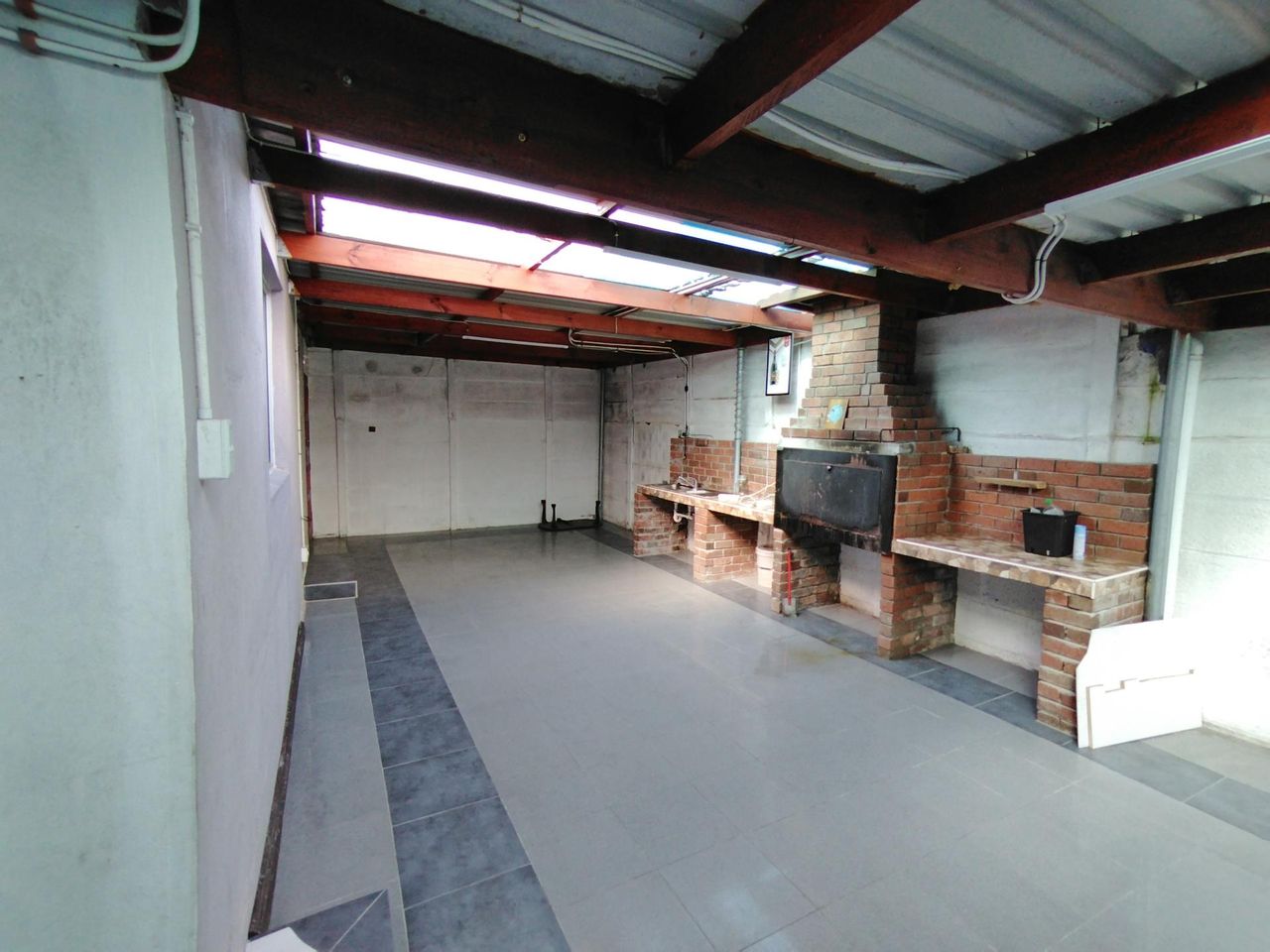 Photo 26 of 33