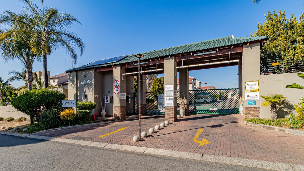 Photo of 1 Bedroom duplex loft for sale in Bromhof, Randburg