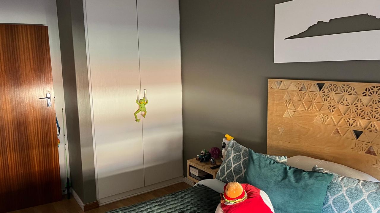 Photo 20 of 27