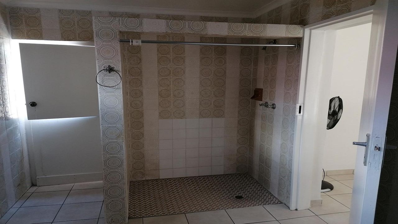 Photo 6 of 14