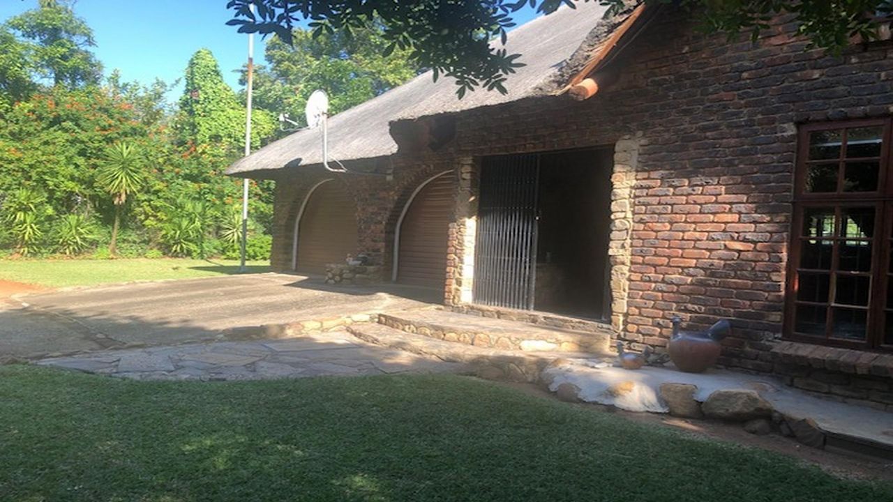 Photo 5 of 48