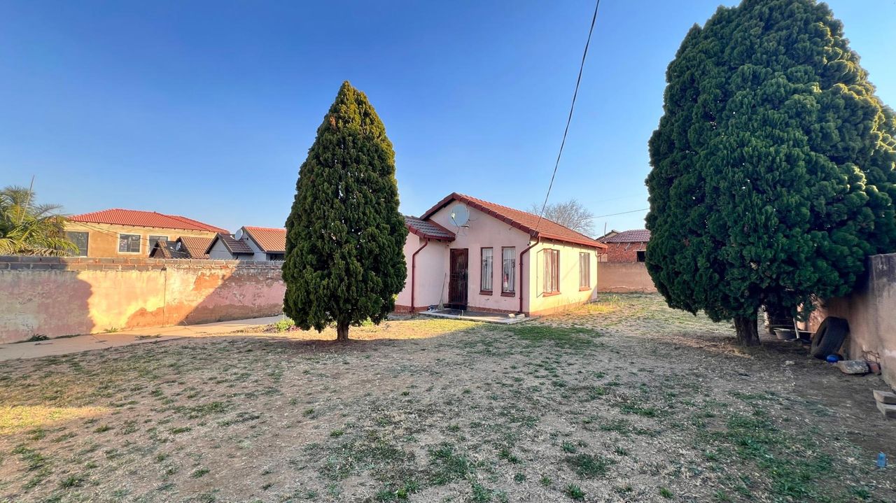 Photo of 2 Bedroom house for sale in Lotus Gardens, Pretoria