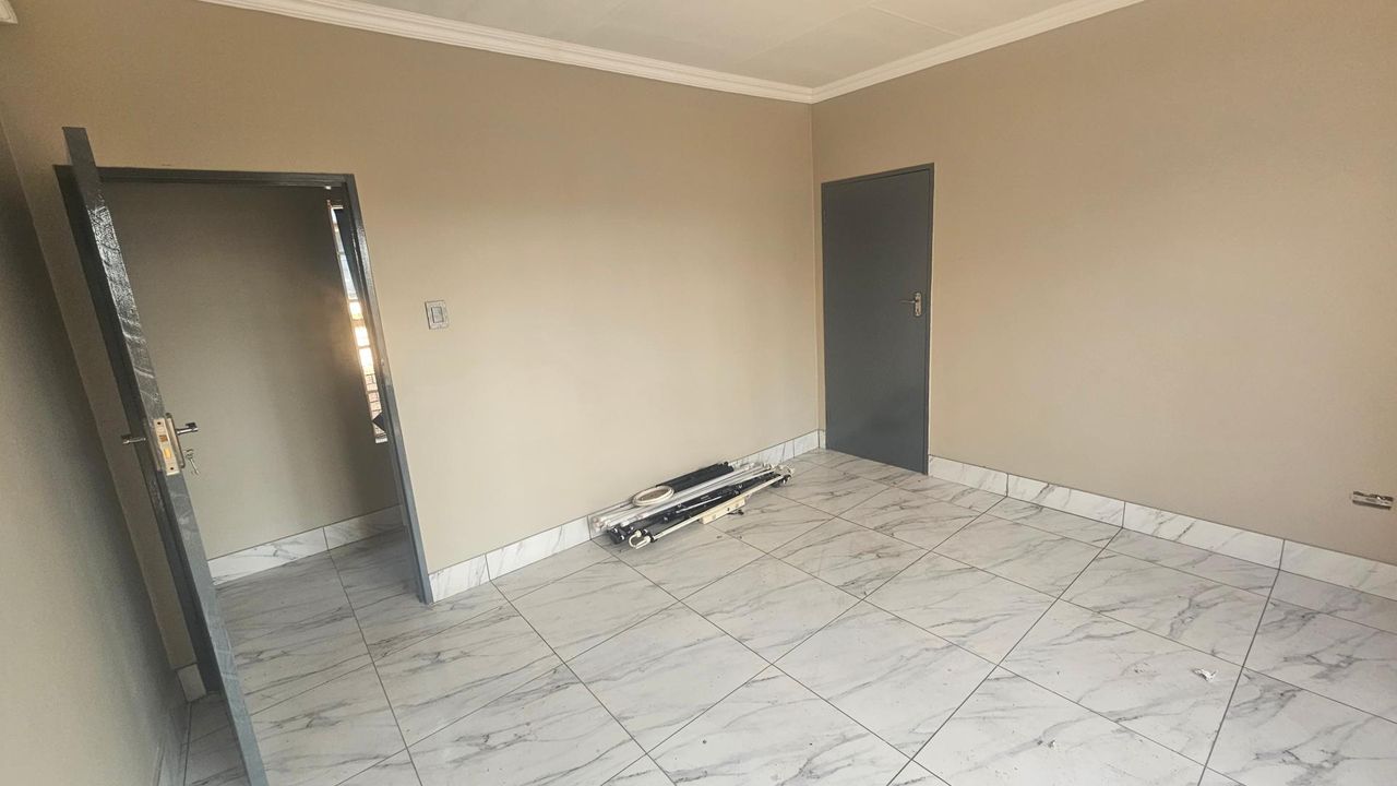 Photo 20 of 35