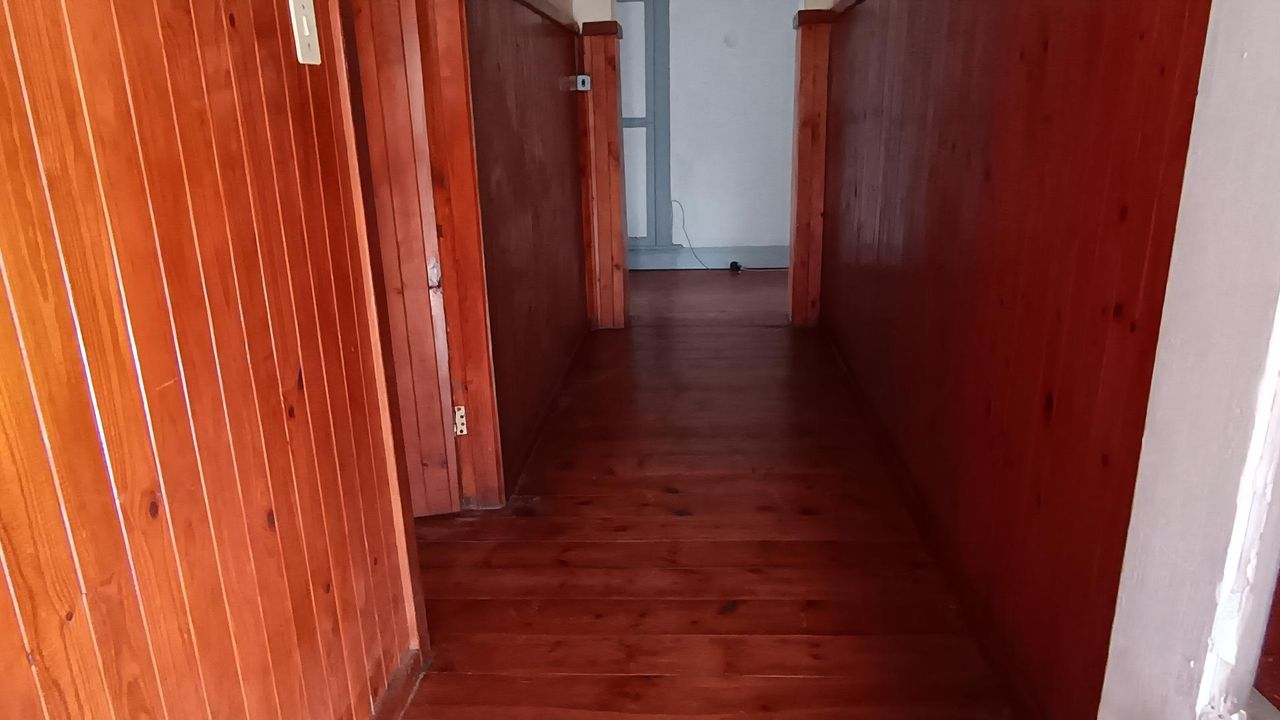 Photo 22 of 47