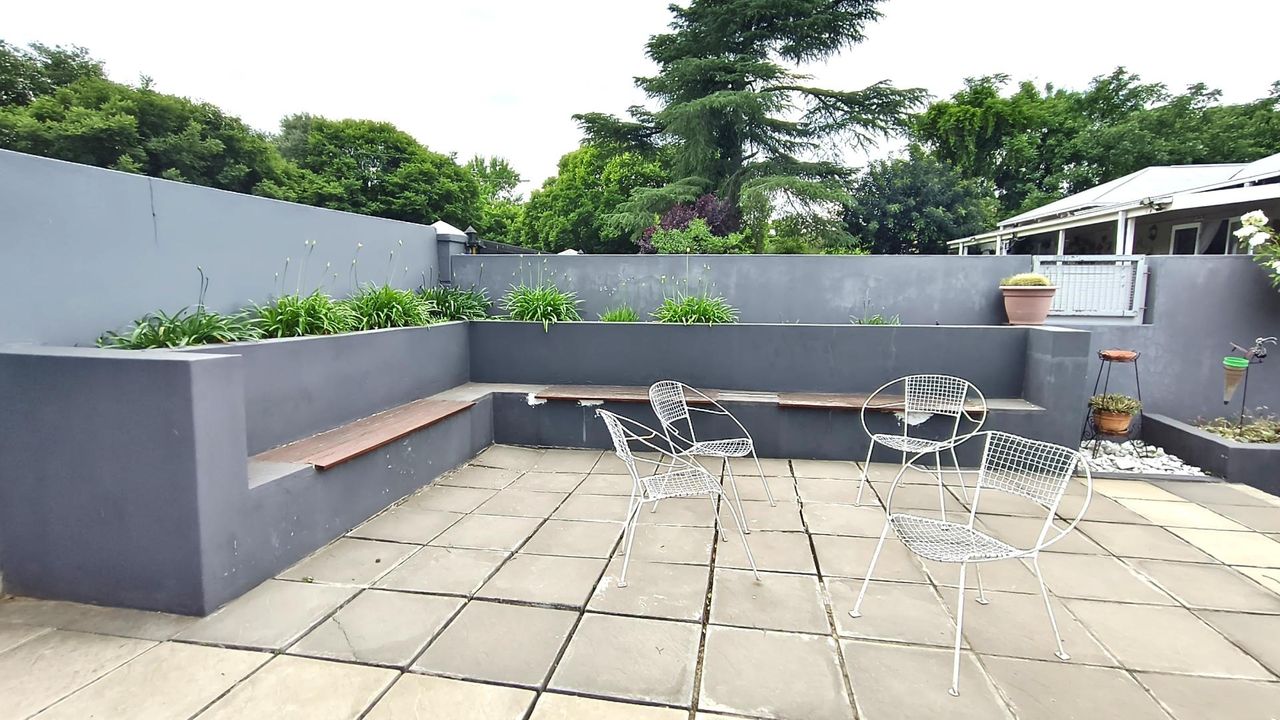 Photo 20 of 25