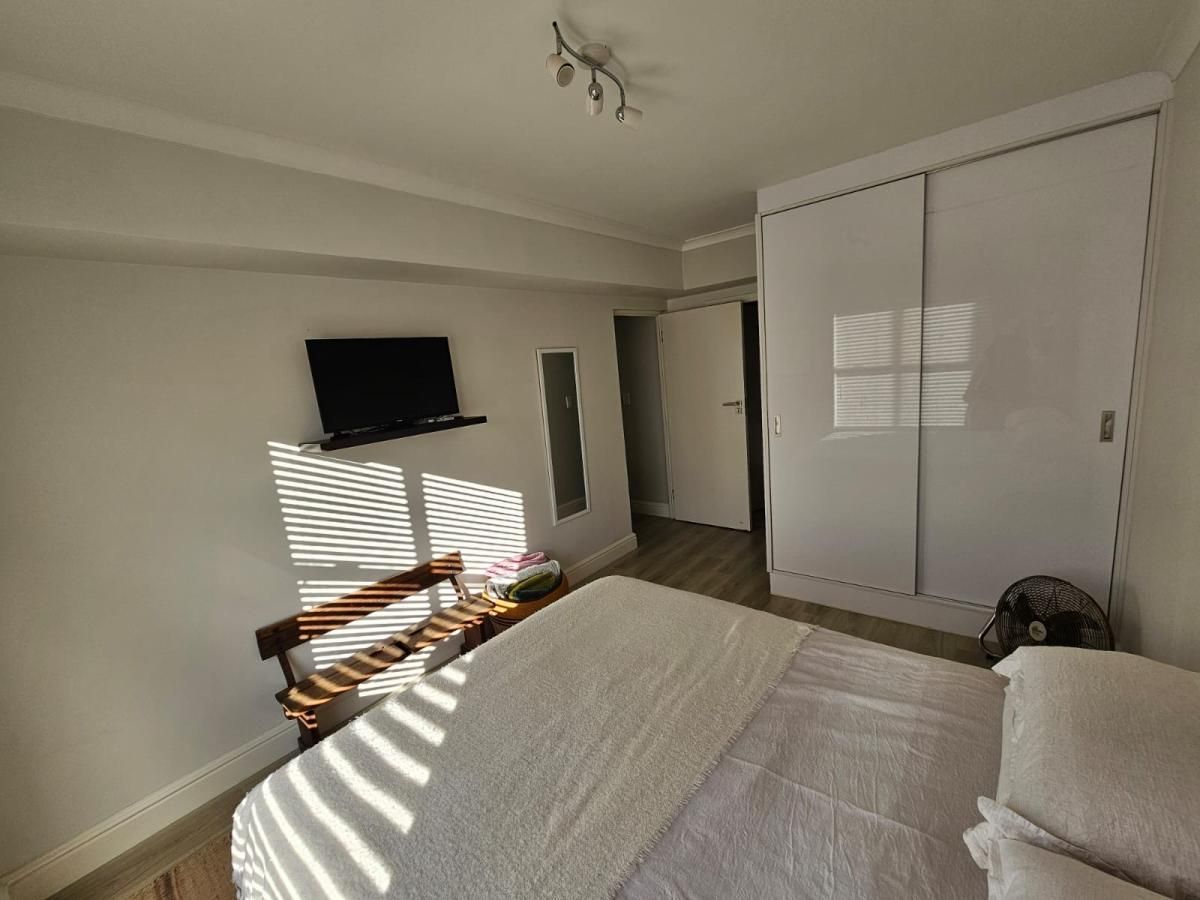 Photo of 2 Bedroom apartment to rent in Kenilworth, Cape Town