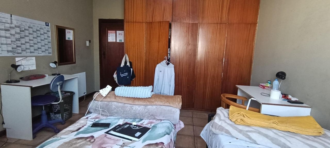 Photo of 5 Bedroom house for sale in Hurst Hill, Johannesburg