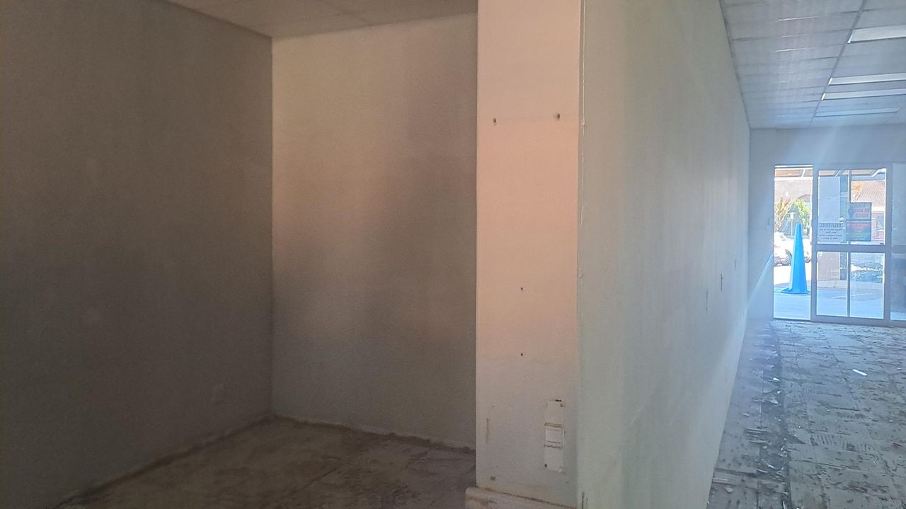Photo 10 of 14