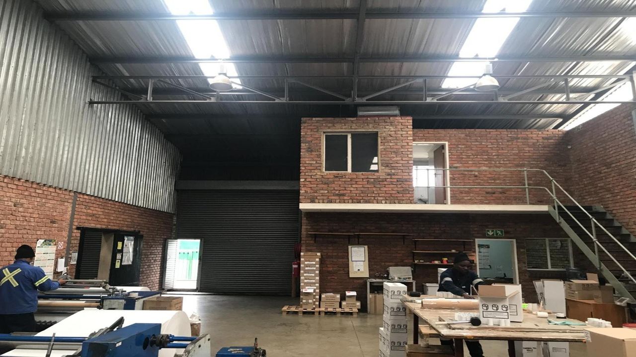 Photo 10 of 15