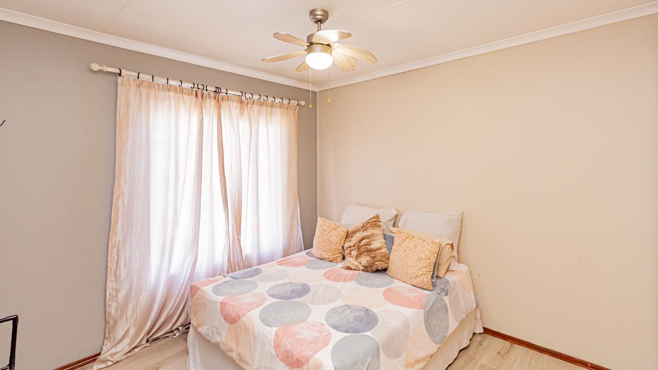 Photo of 2 Bedroom apartment for sale in North Riding, Randburg