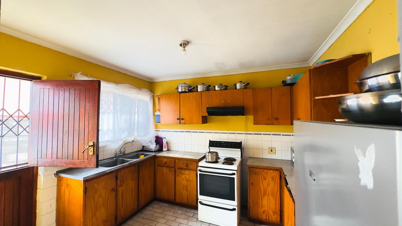Photo 8 of 26