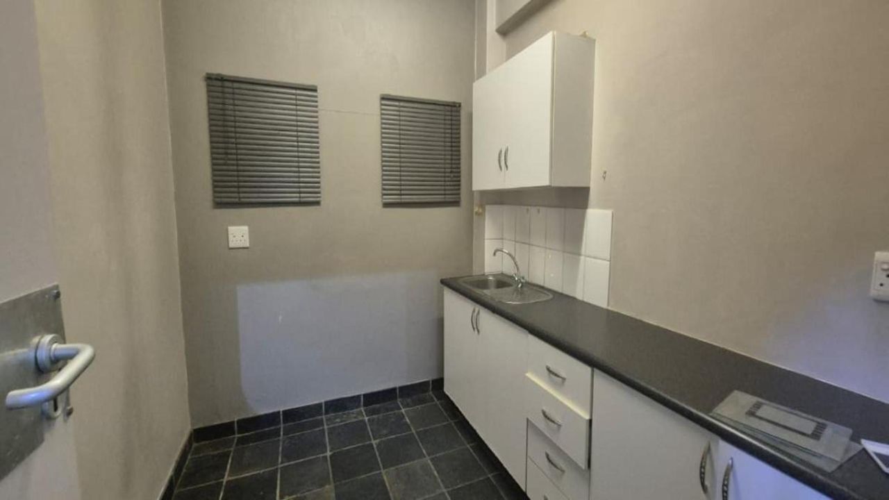 Photo of Industrial to let in Springfield, Durban