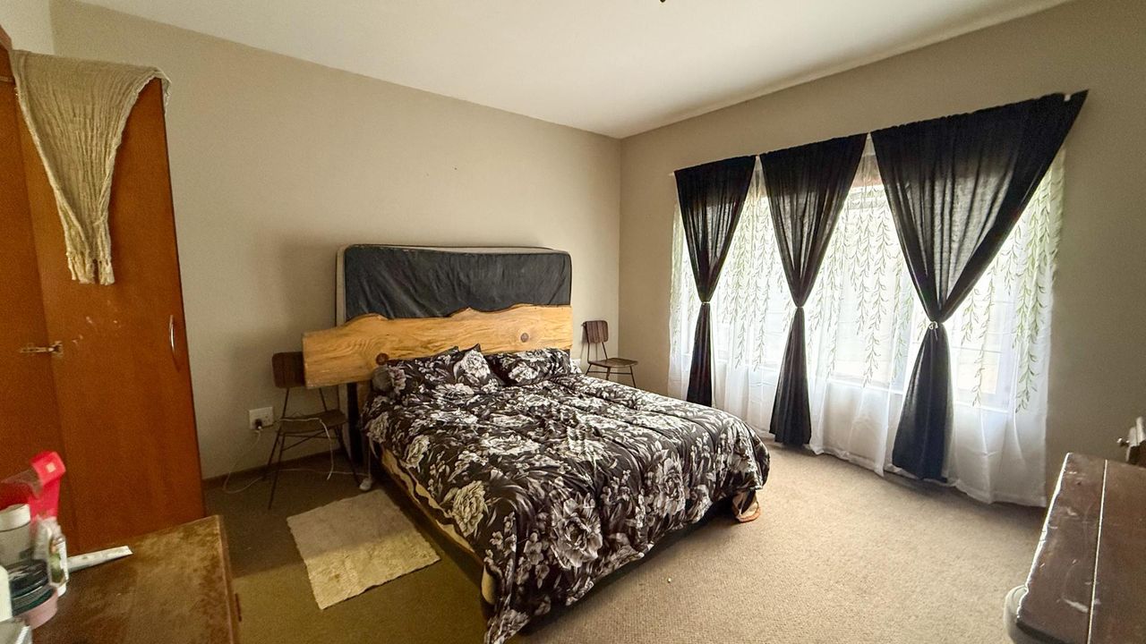 Photo of 3 Bedroom house for sale in Aerorand, Middelburg