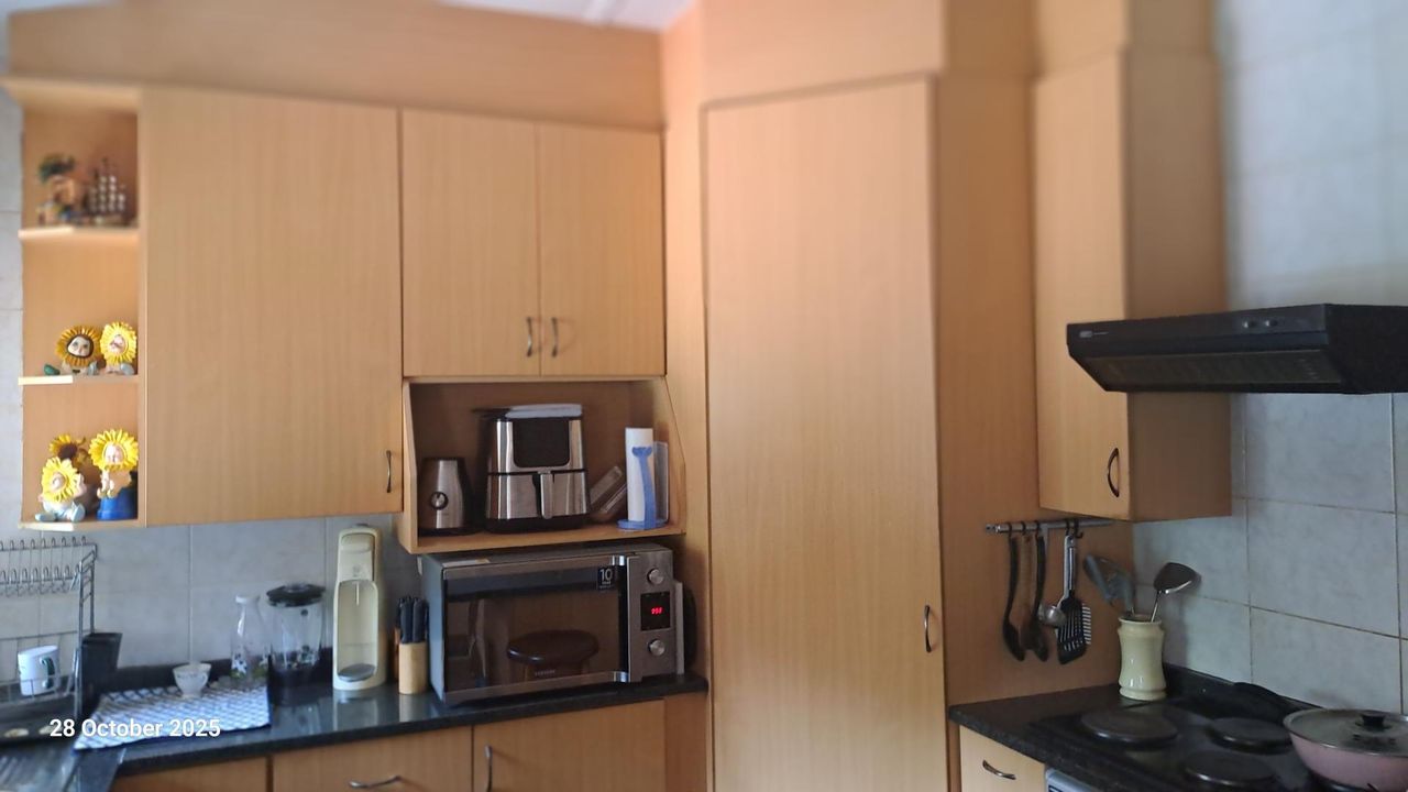 Photo 11 of 20